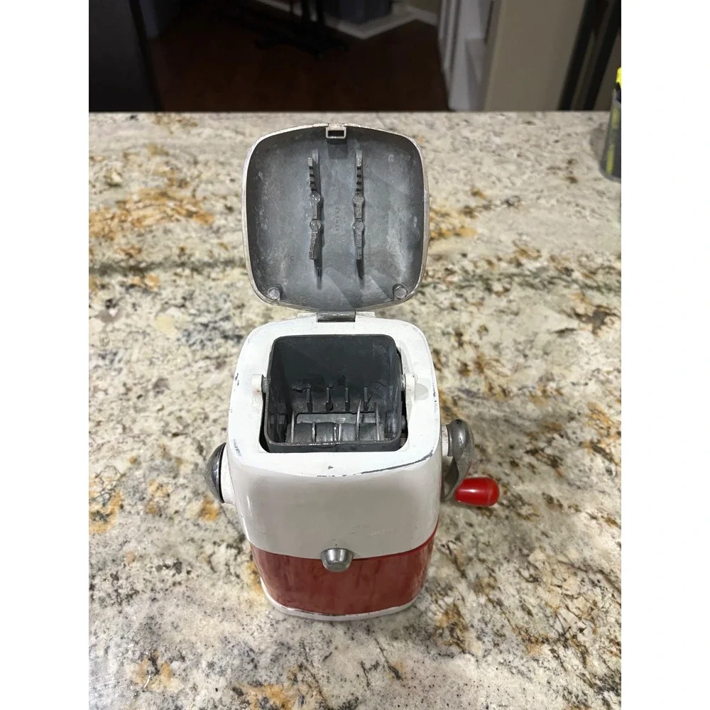 Vintage Ice O Mat Ice Crusher Manual Hand Crank Red White Barware Kitchen Tool‎
